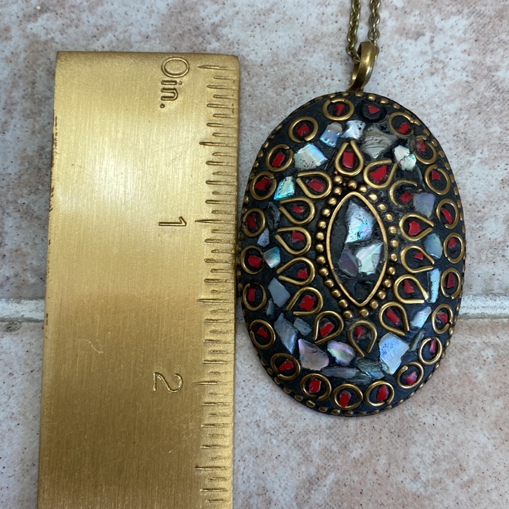 Tibetan Mother of Pearl Brass Pendant - Picture 4 of 8